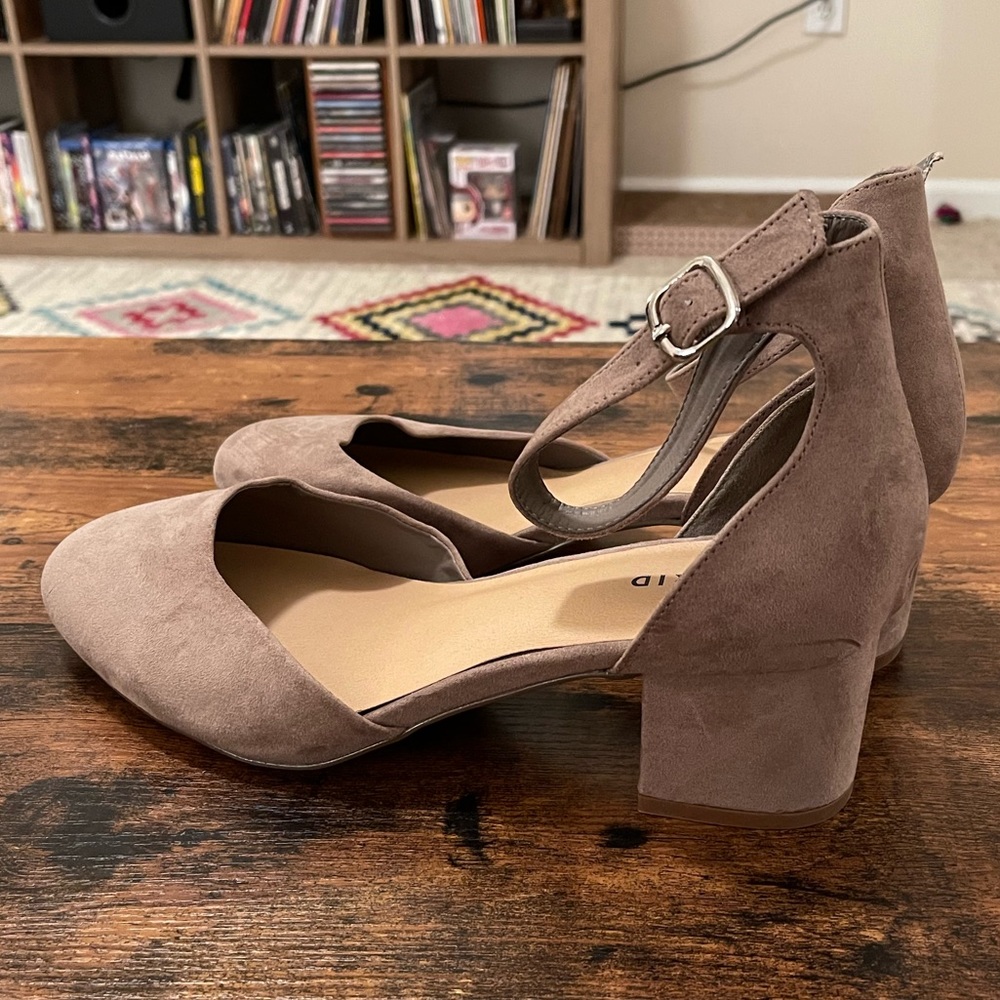 NWOT Torrid Suede Taupe / Nude Block Heels